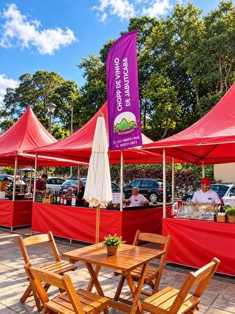 Barracas Pico do Horizonte em feira, com bandeira Chopp de Vinho de Jabuticaba